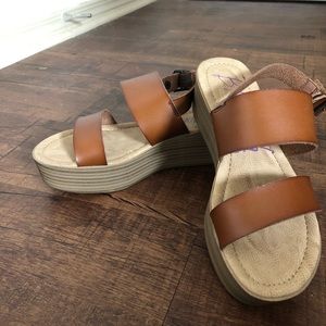 Blowfish Malibu platform heels